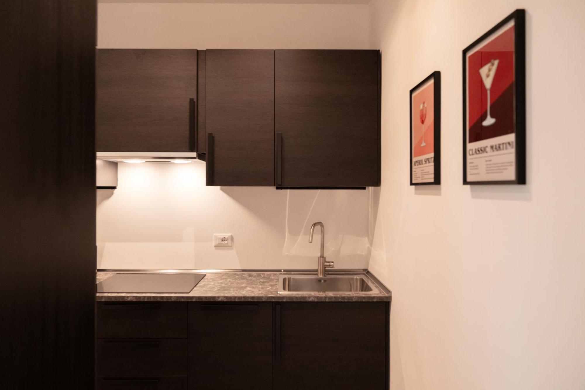 Superior One-Bedroom Apartment Balcony