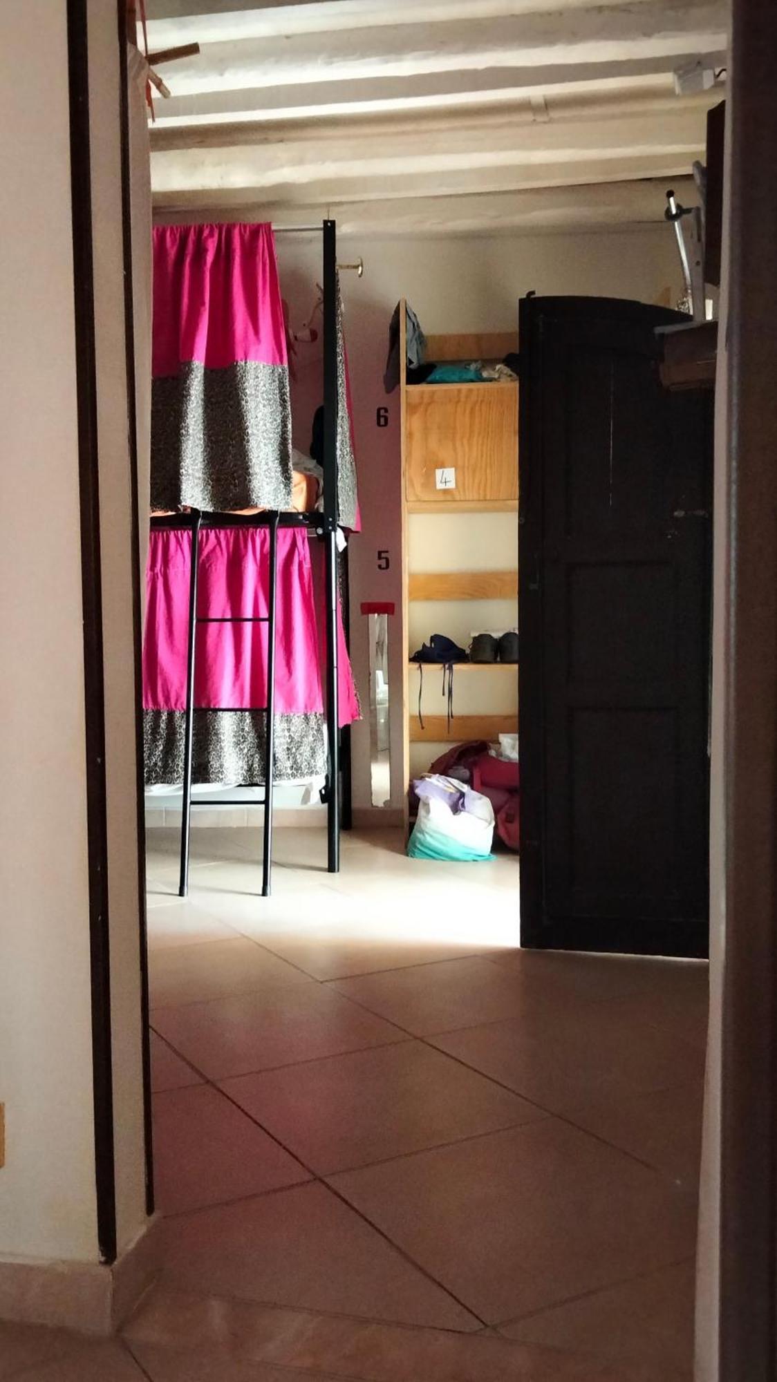 Bed 6-Bed Dormitory Room