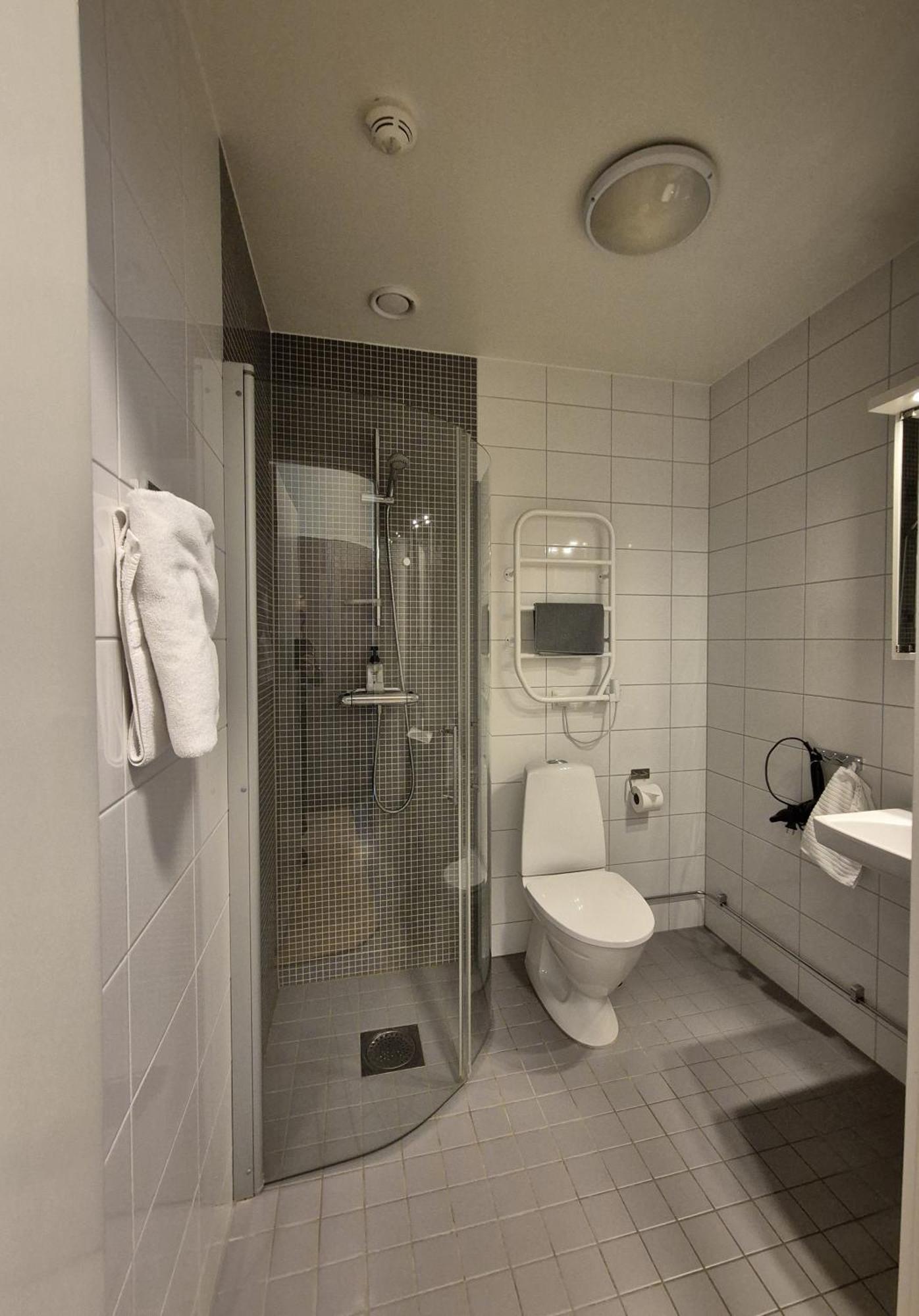 Studio Apartment (1 Adult),1758416743:JPEG