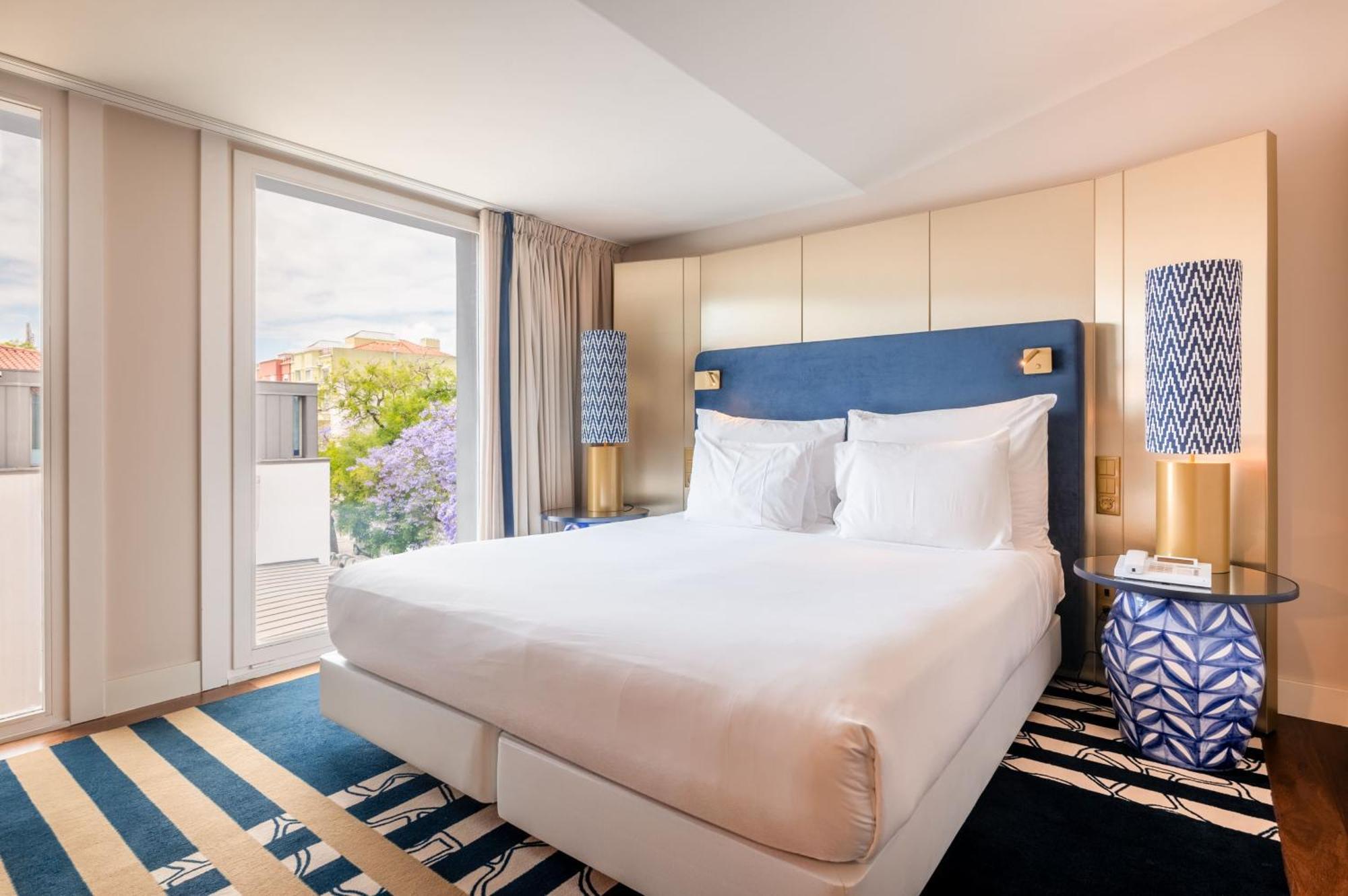 Quarto Deluxe com Cama de Casal ou 2 de Solteiro