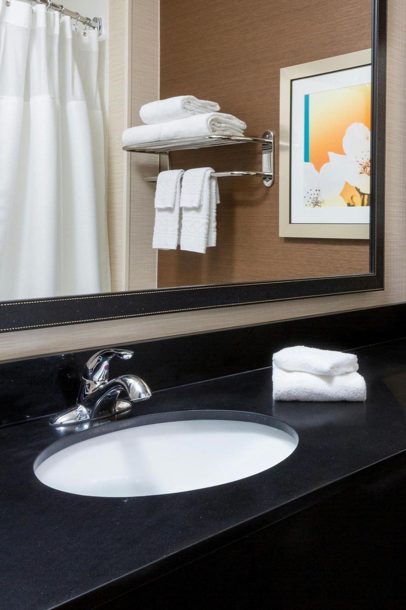 Queen Room with Two Queen Beds,1632234701:JPEG