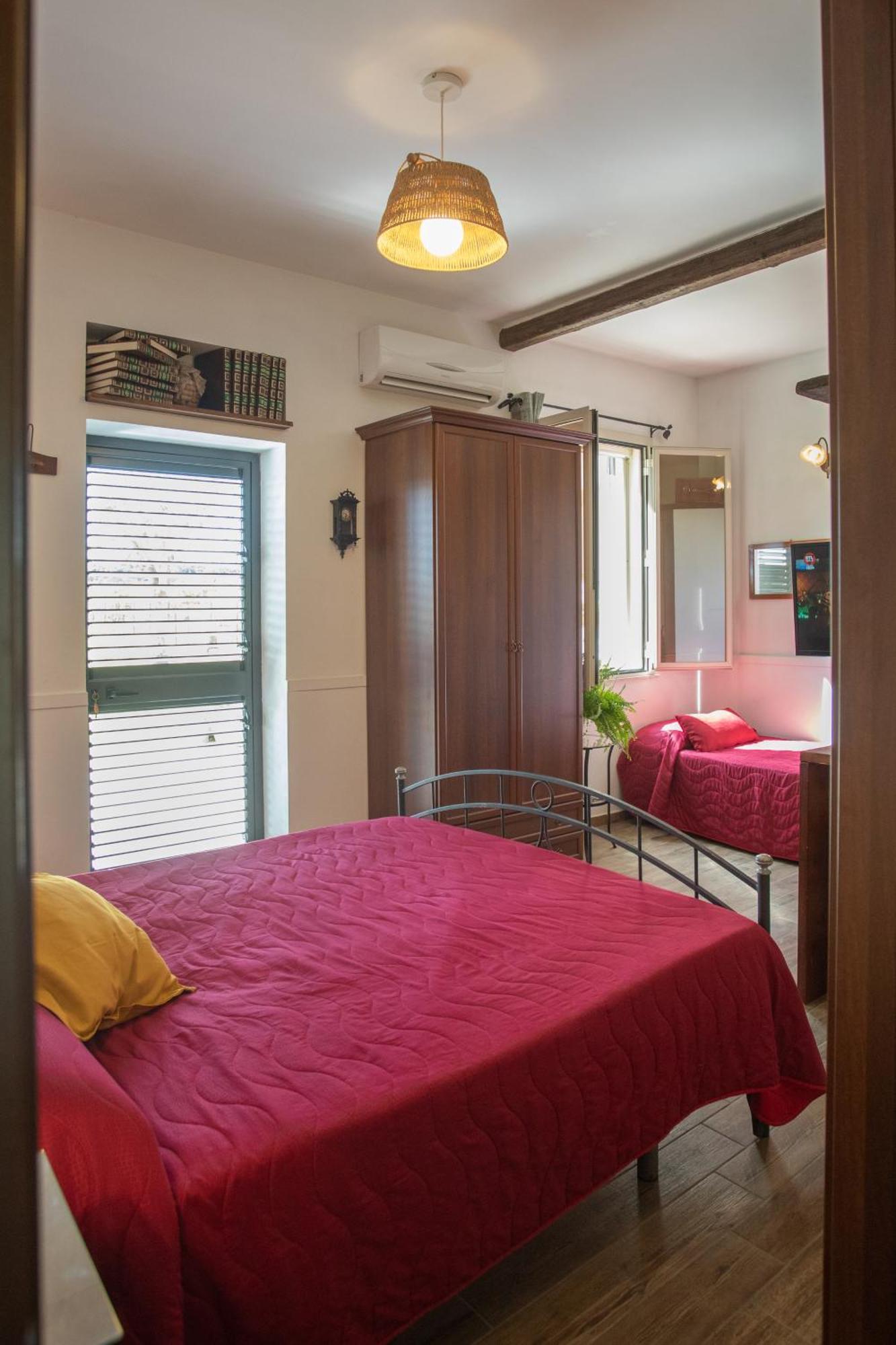 Comfort Triple Room