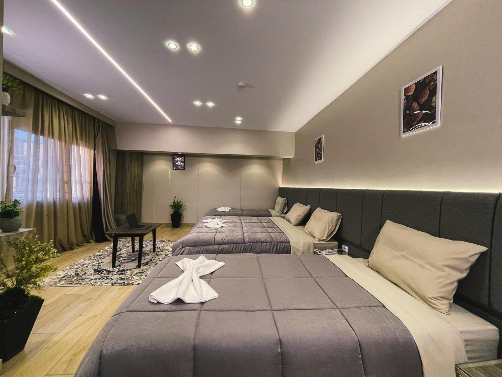 Deluxe Quadruple Room