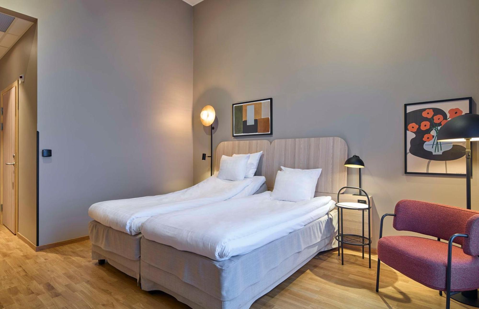 Standard Twin Room,1594673365:JPEG