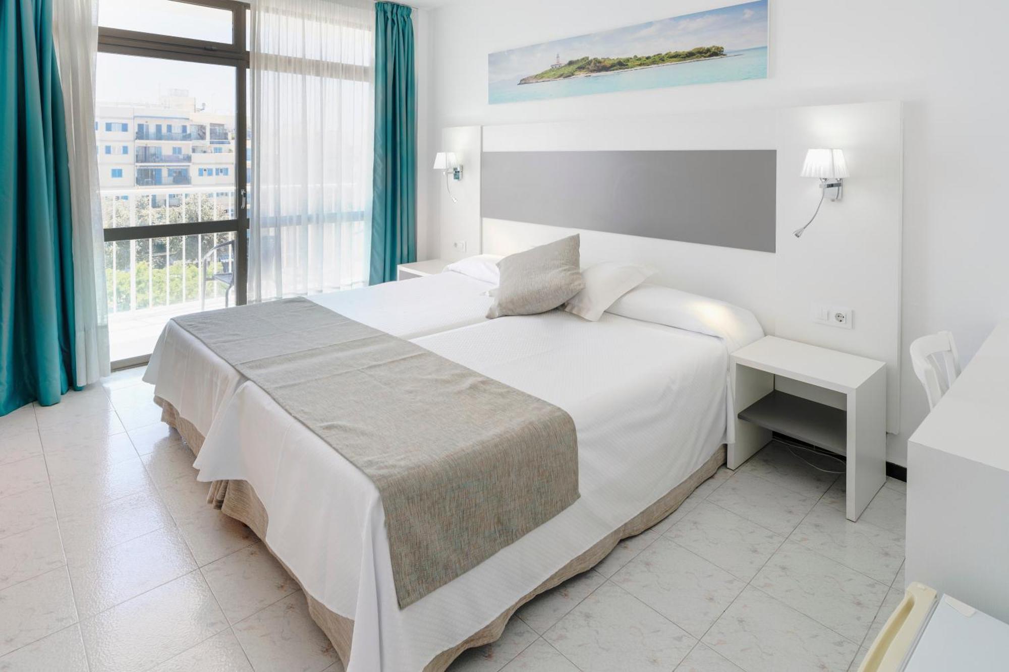 Twin Room,1646888637:JPEG