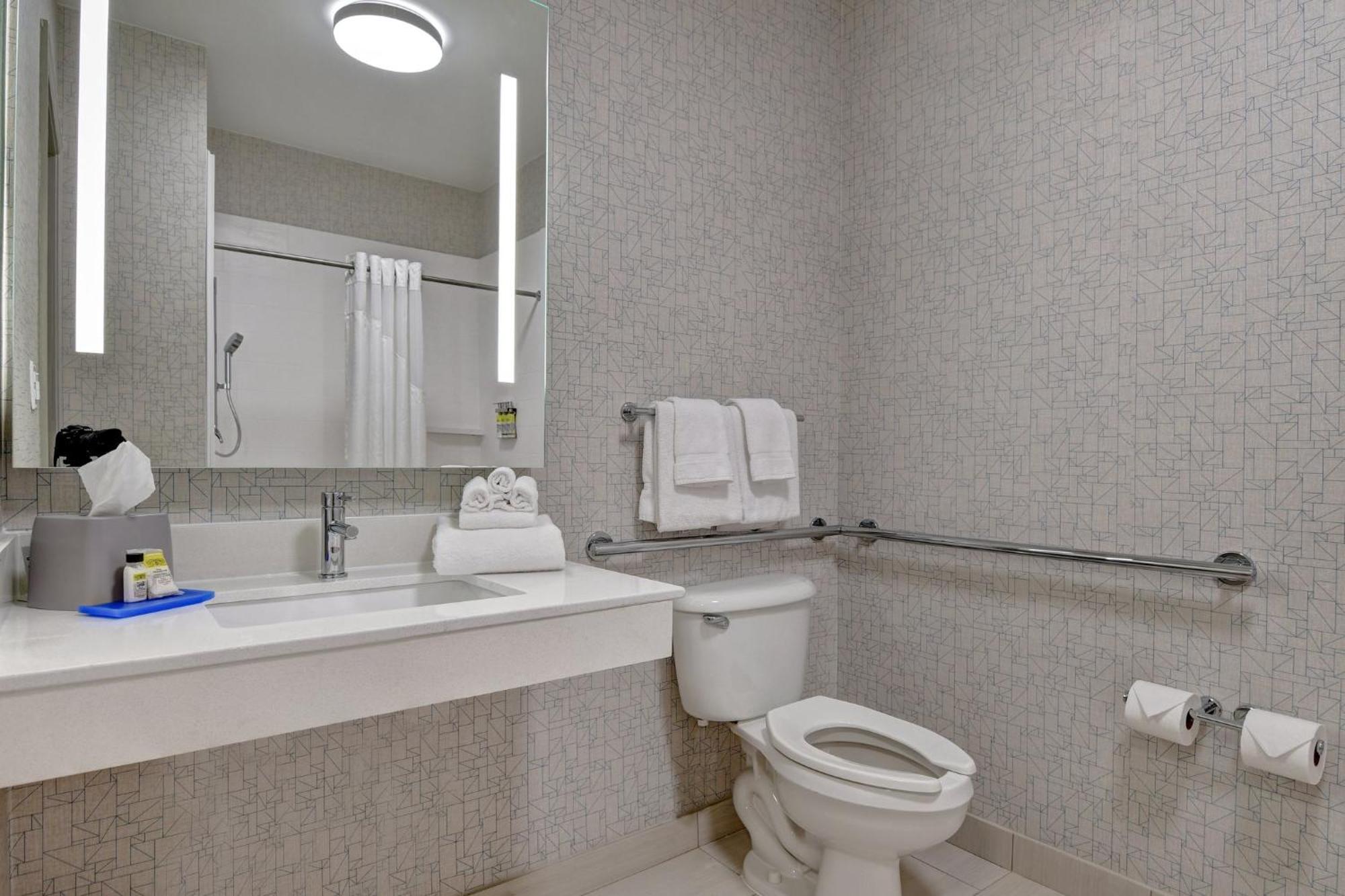 Standard King Room with Mobility Accessible Roll-In Shower
