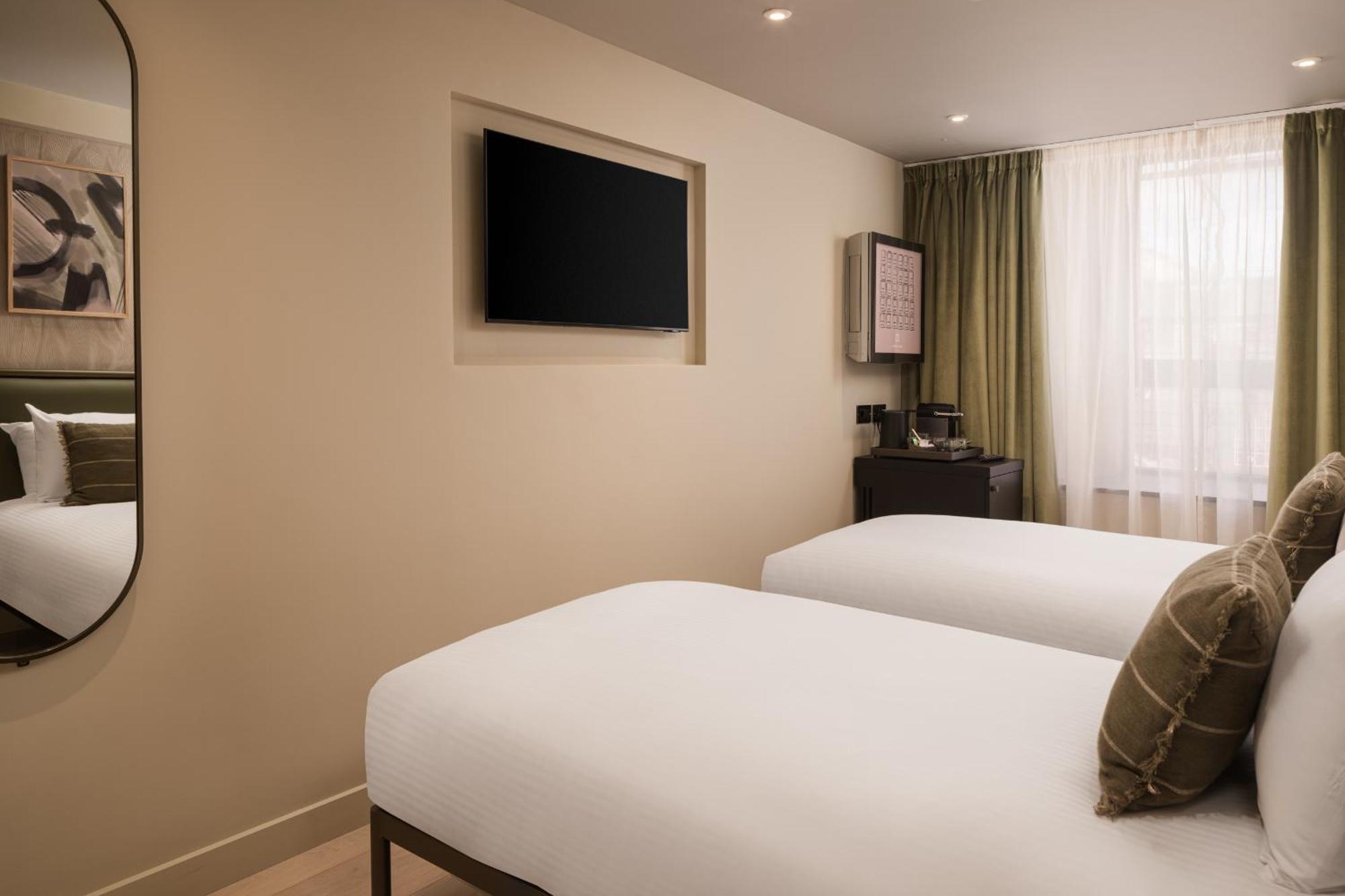 Superior Twin Room *Newly Refurbished*