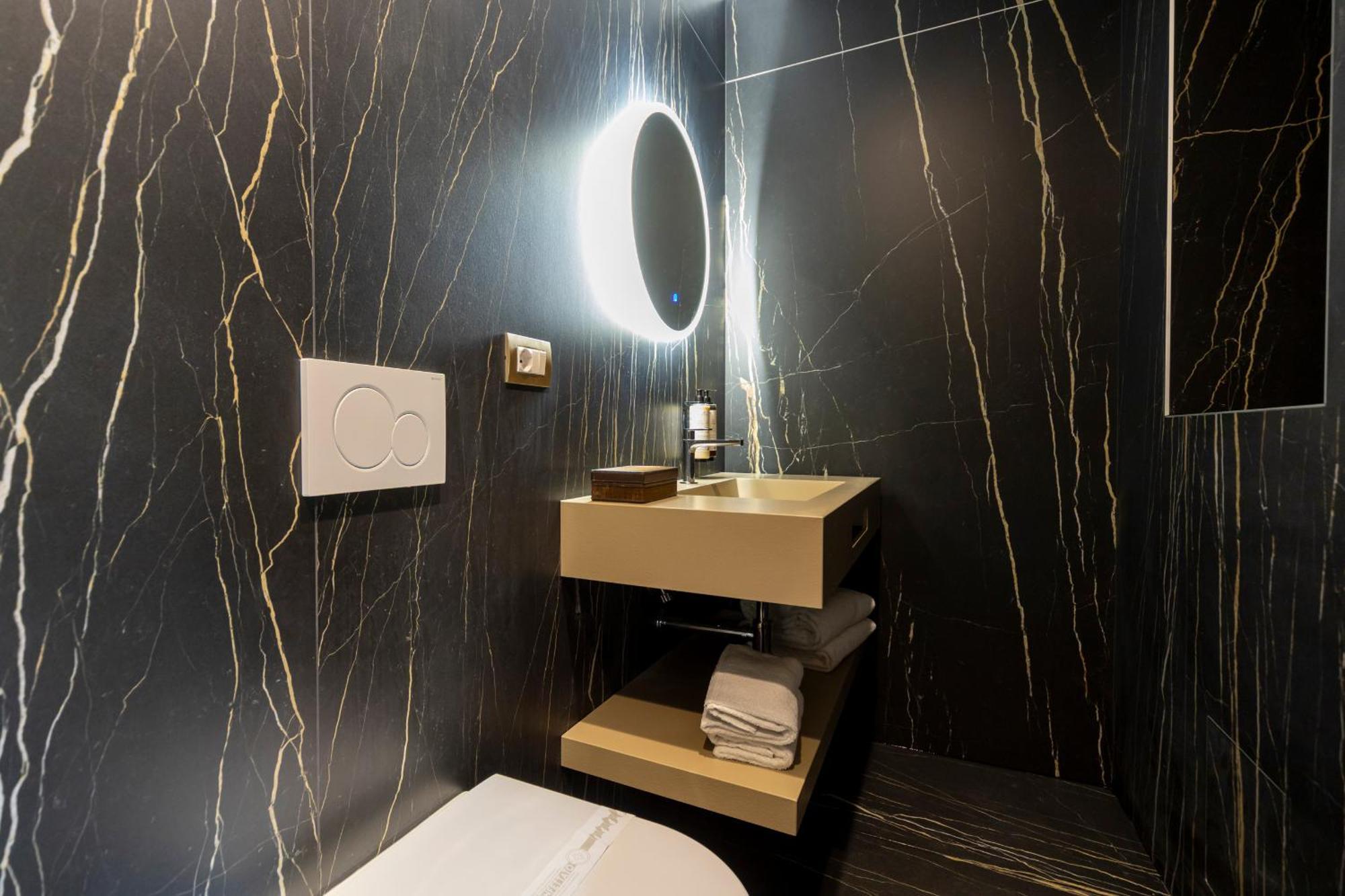 Suite con bañera de hidromasaje - Cama extragrande