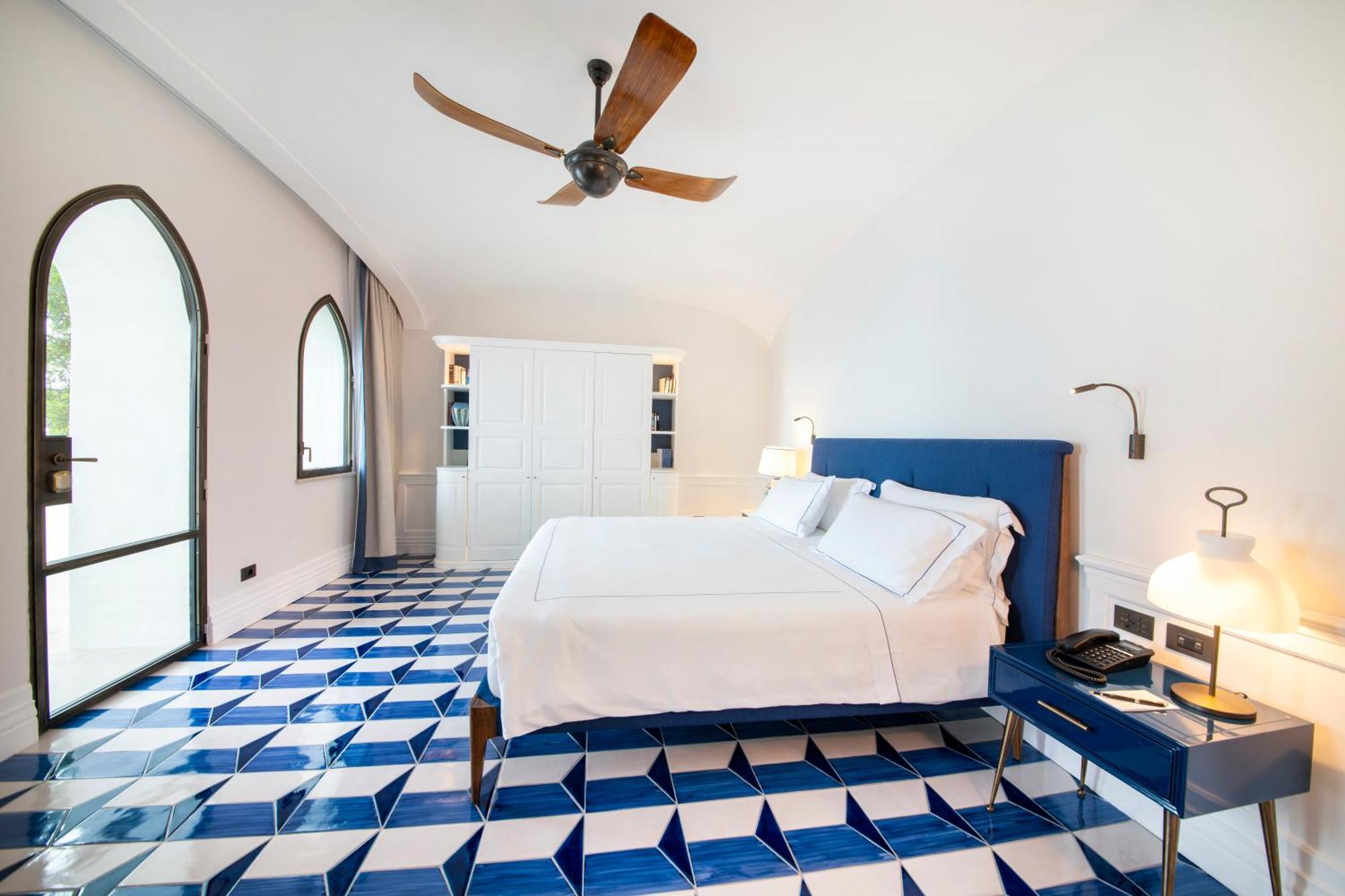 Deluxe Suite Sea View