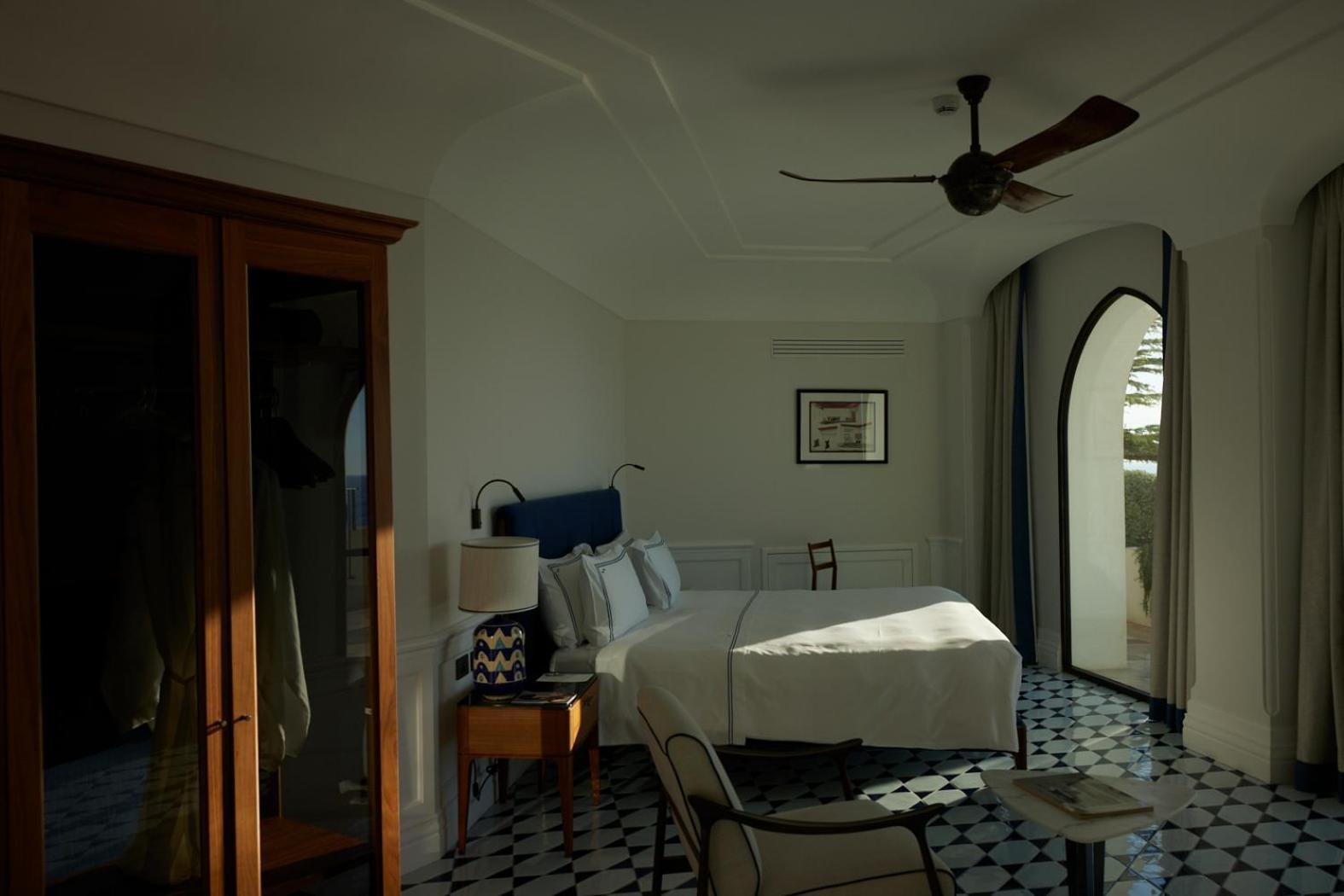 Deluxe Suite Sea View