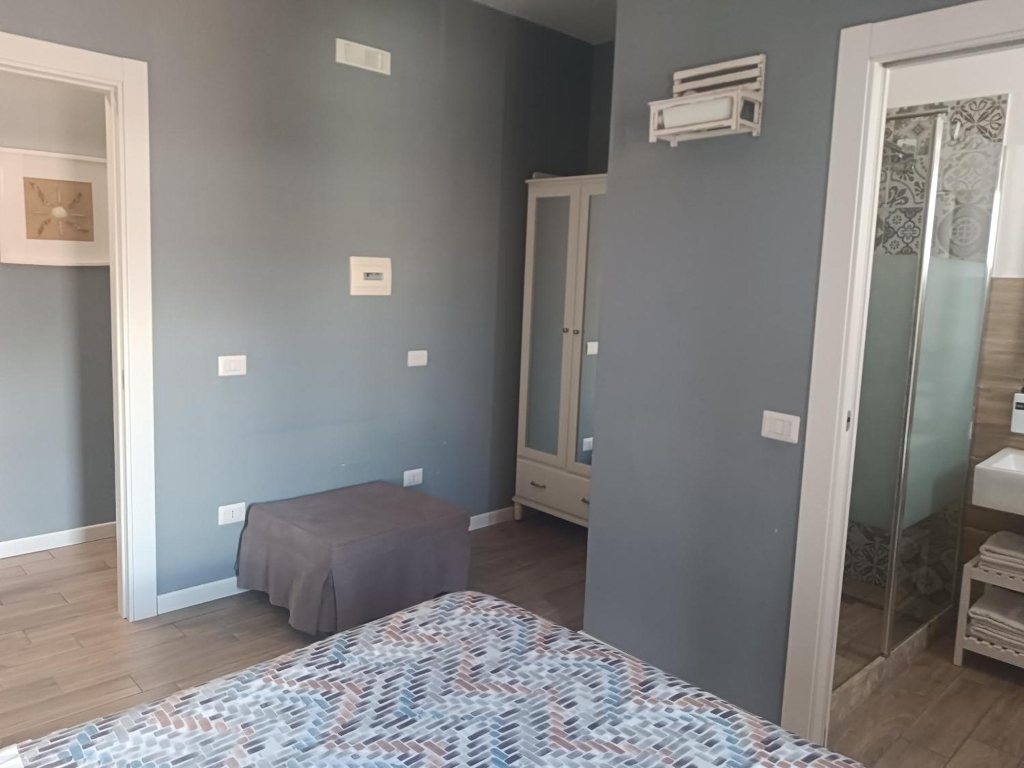 Double or Twin Room Private Bathroom