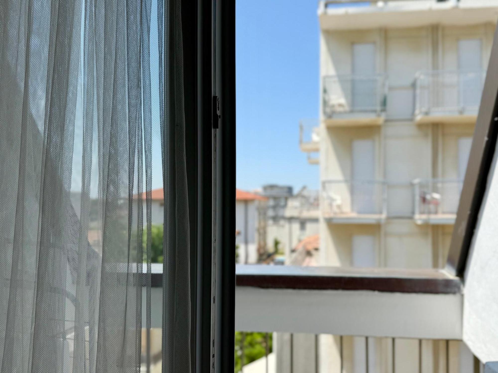 Studio Balcony