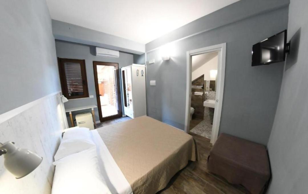 Superior Double or Twin Room Garden View