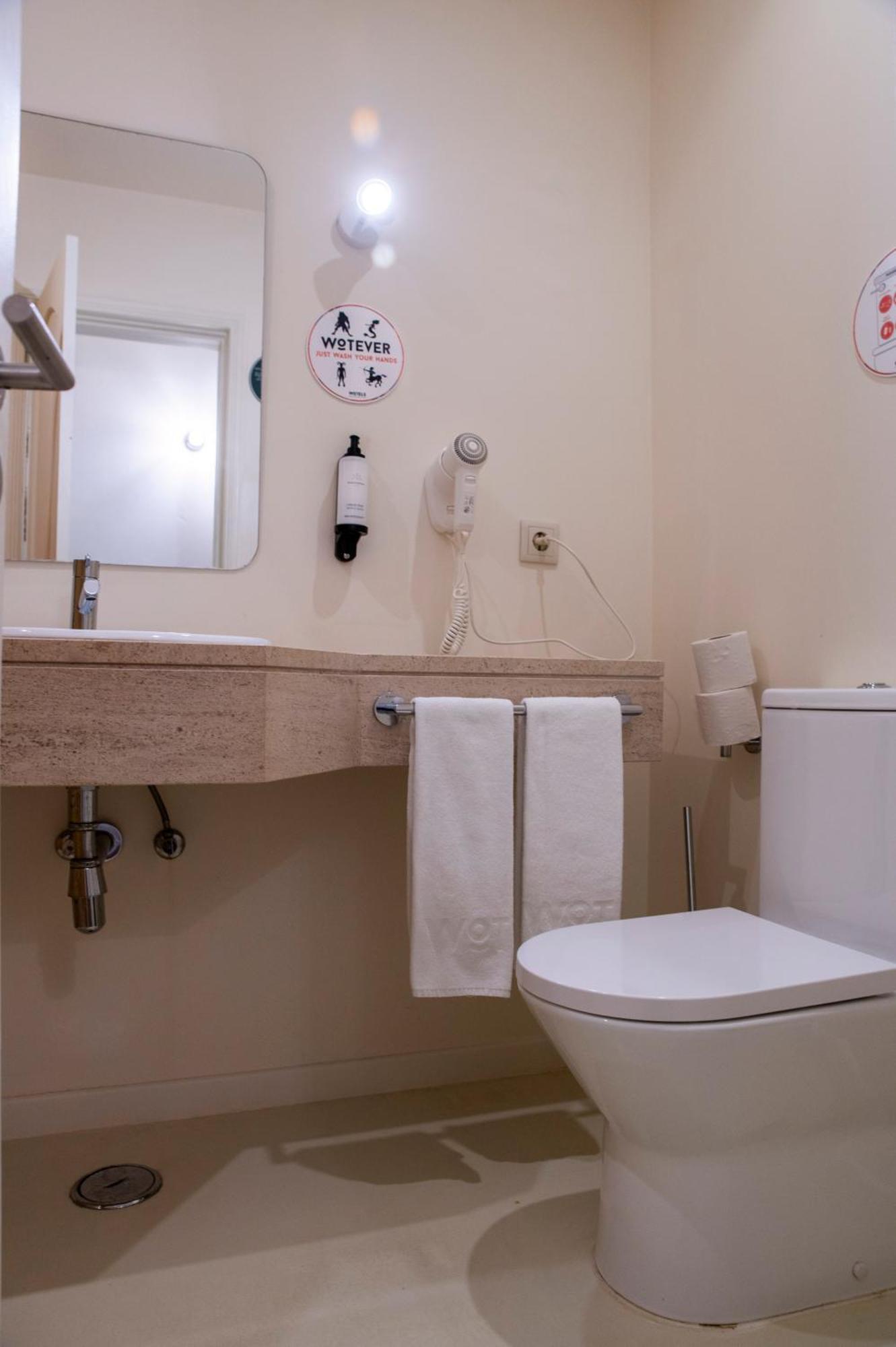 Double or Twin Room with Balcony,1703547337:JPEG