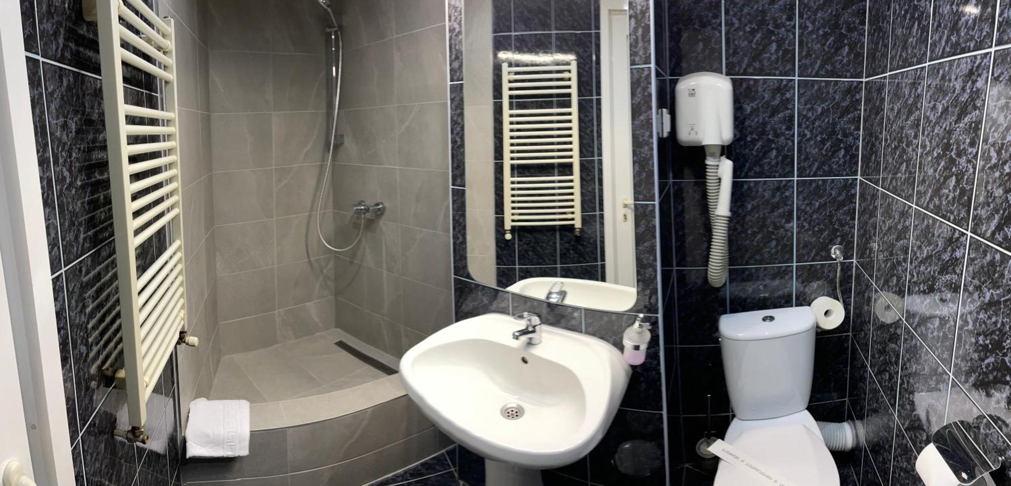 Economy Twin Room