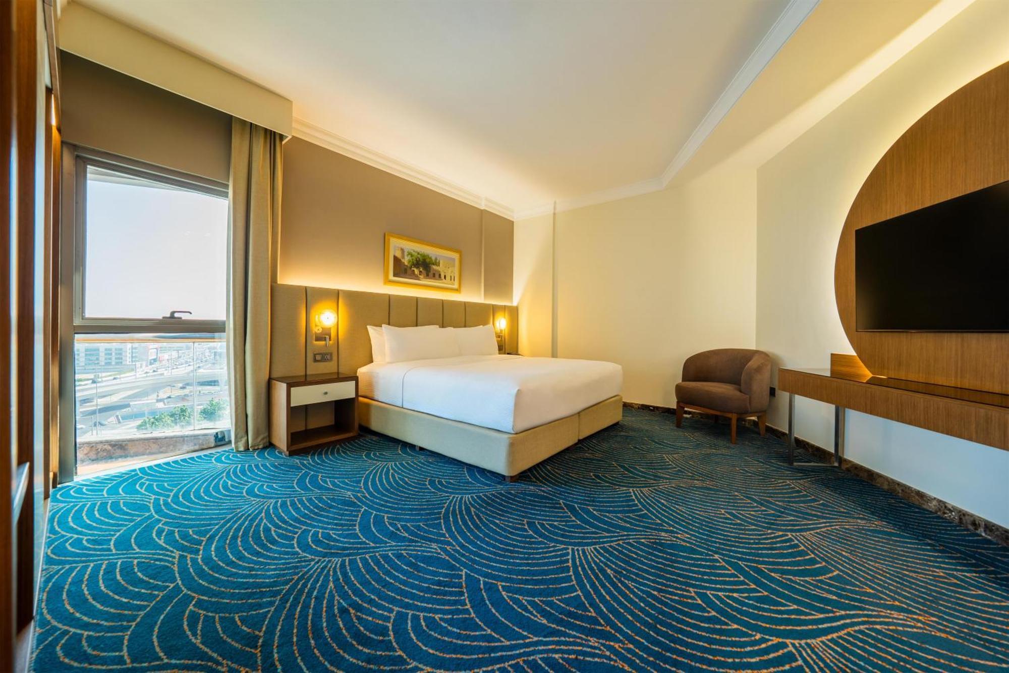 One-Bedroom King Suite with Balcony,1742629673:JPEG