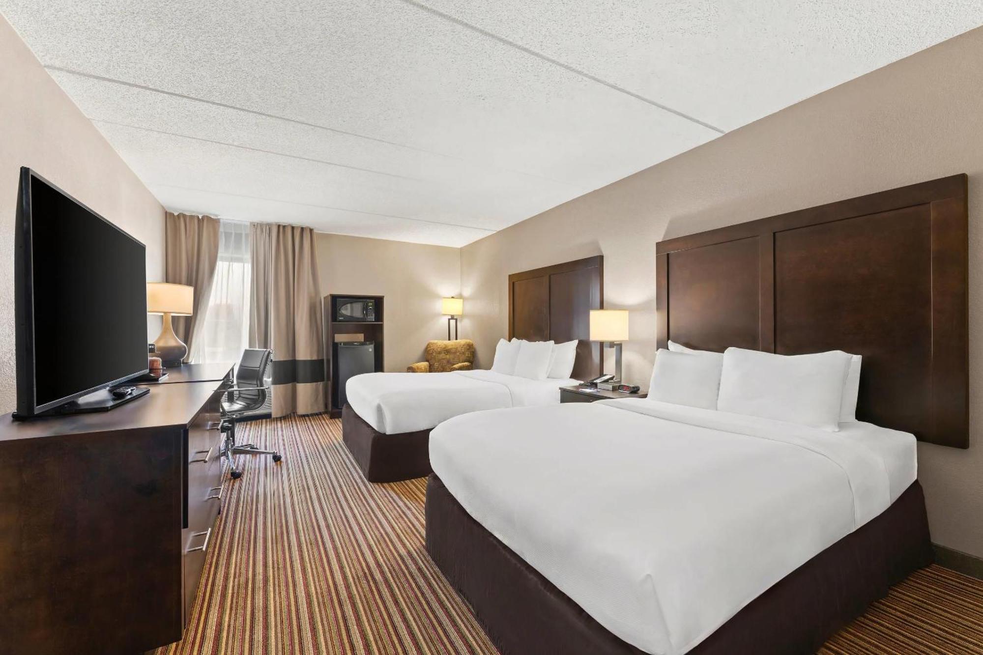 Double Room with Two Double Beds - Non-Smoking,1742839492:JPEG
