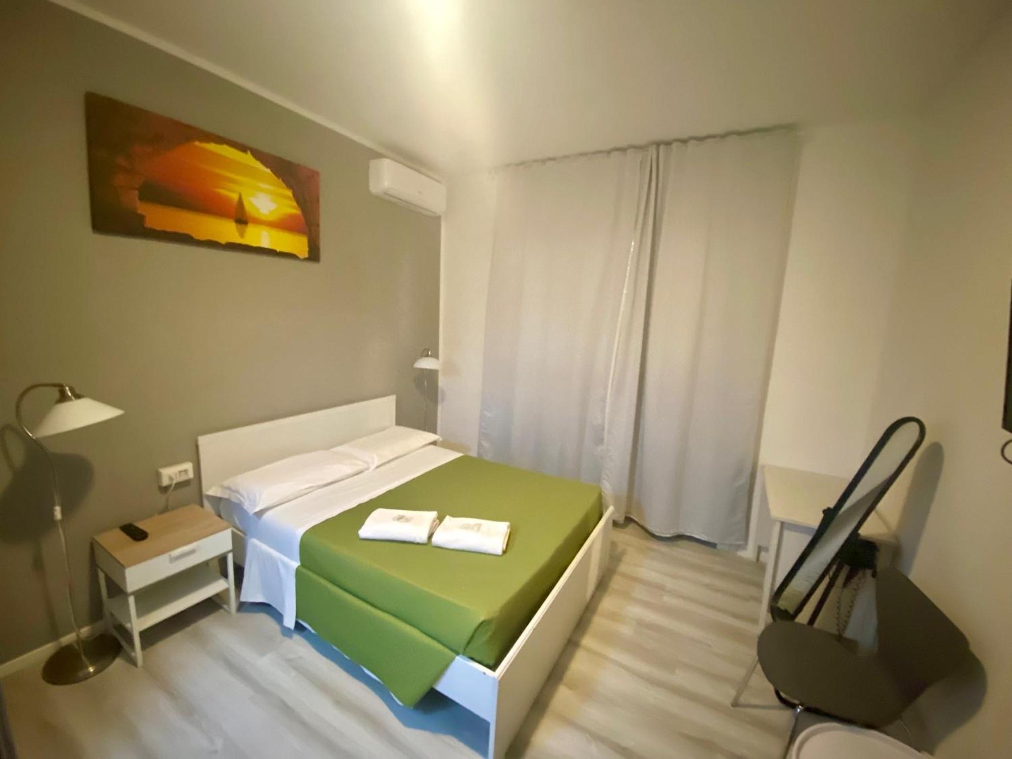 Double Room Private Bathroom