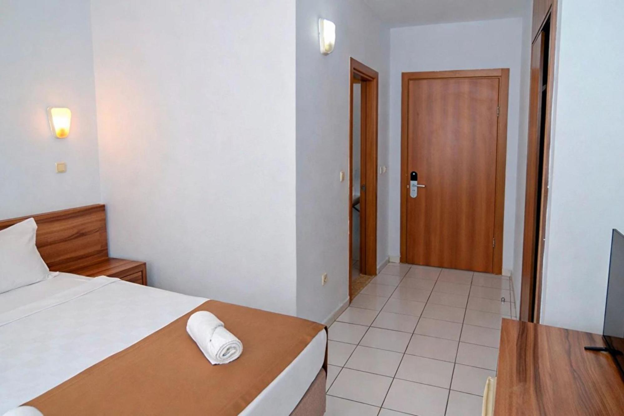 Economy Double Room,1743417782:JPEG