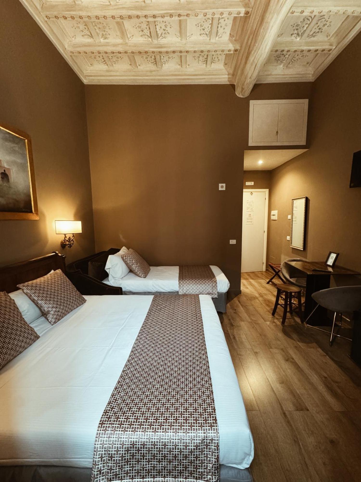 Classic Triple Room