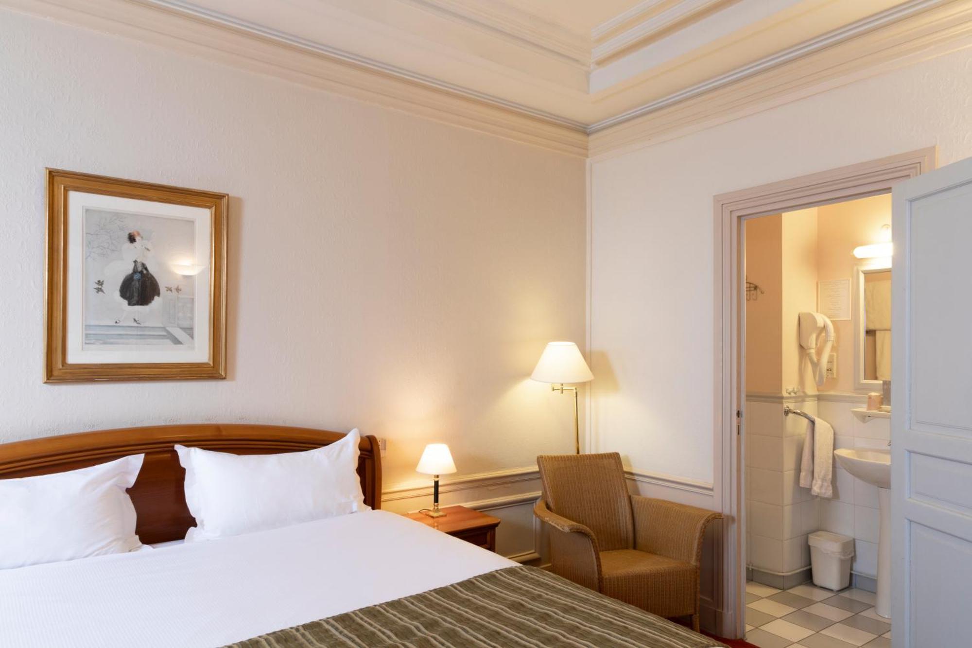 Classic Double Room