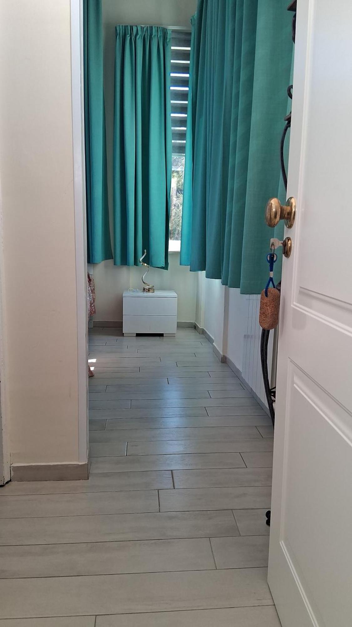 Large Double Room,1758625874:JPEG