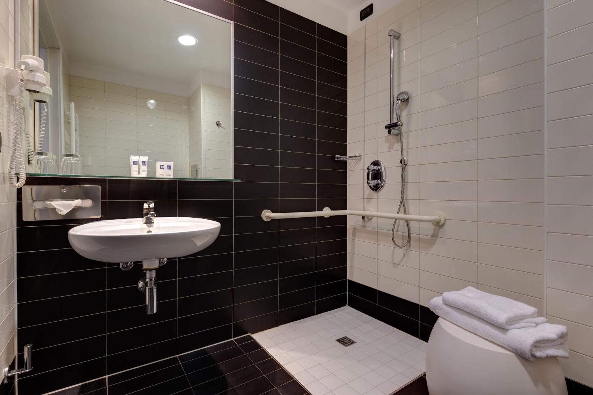 Single Room - Disability Access,1765199349:JPEG