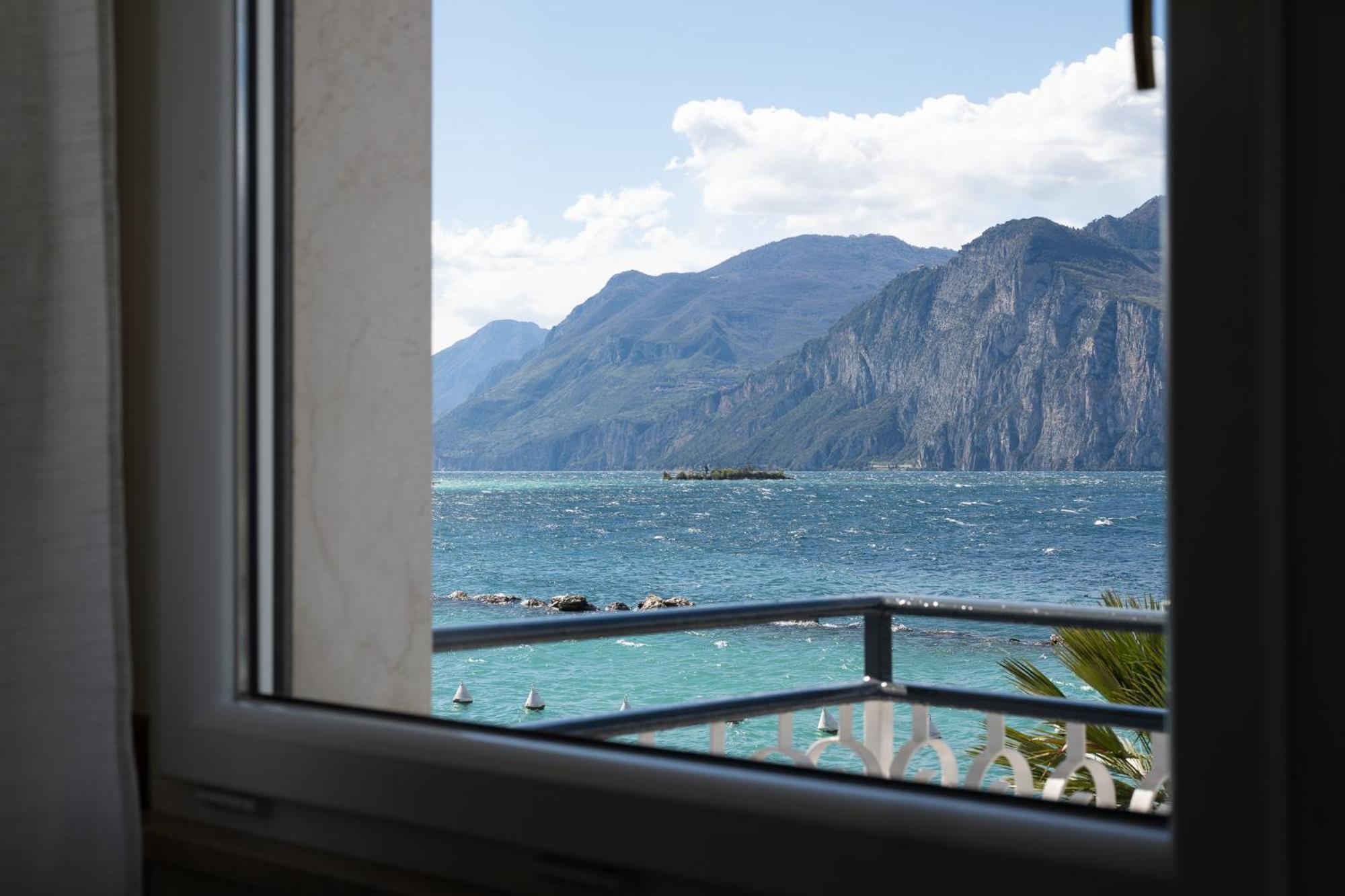 Double Room Lake View