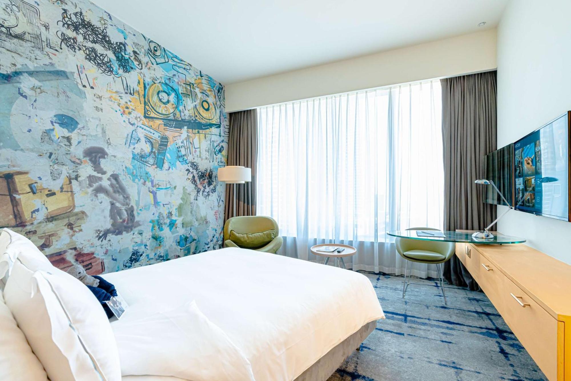 Executive Hip Kamer