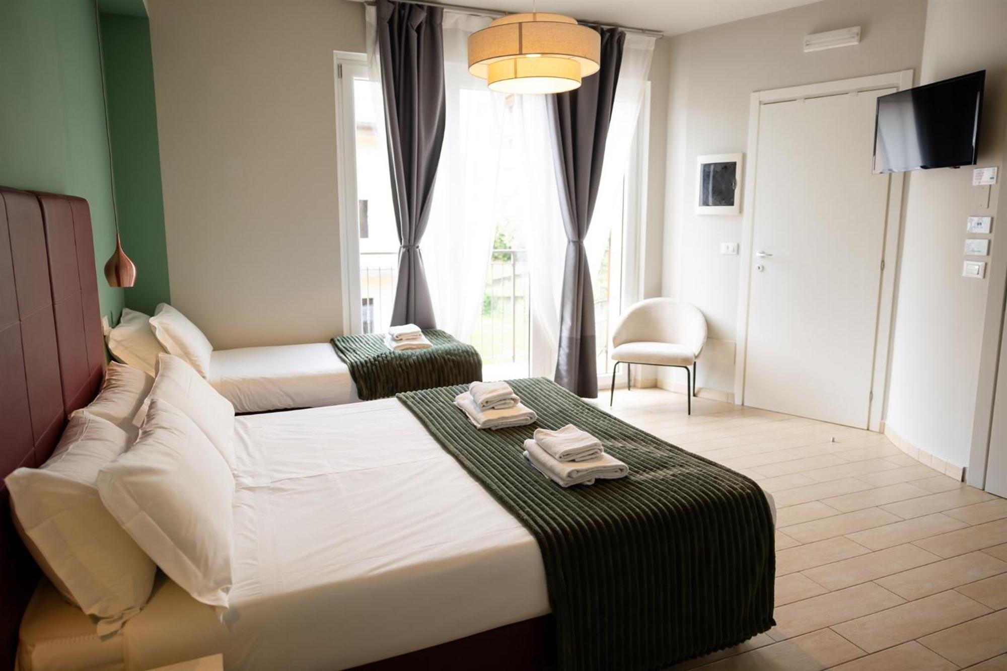 Triple Room Balcony