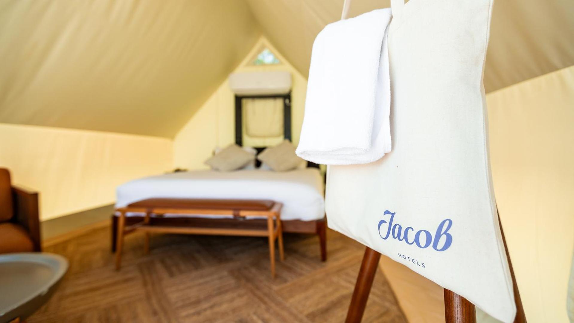 Glamping
