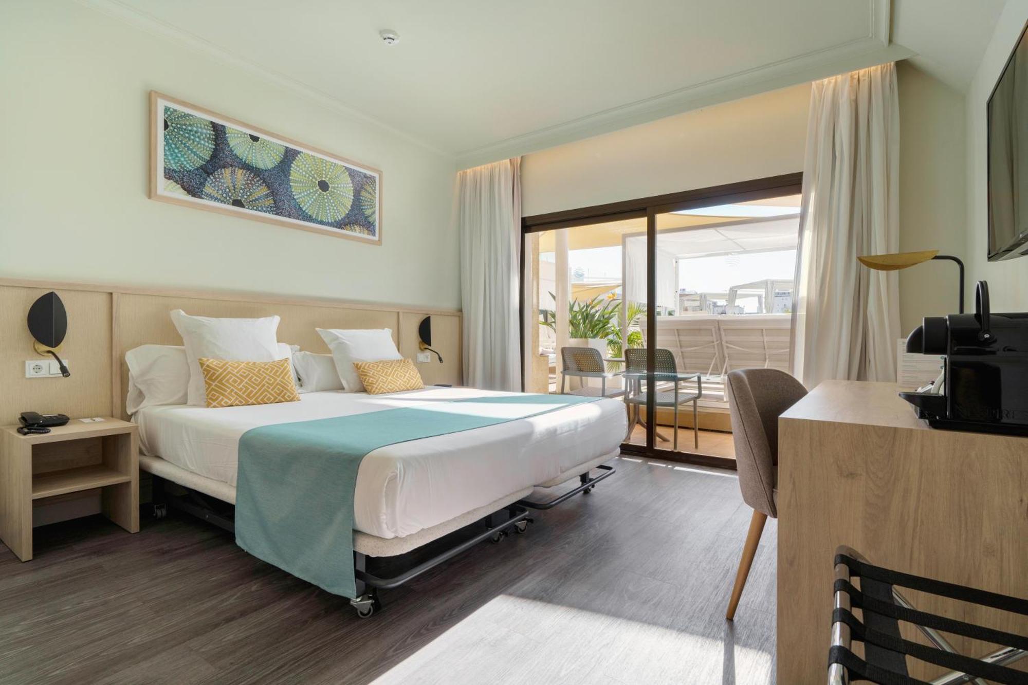 Premium Double Room Bali Bed My Favorite Club,1771518902:JPEG