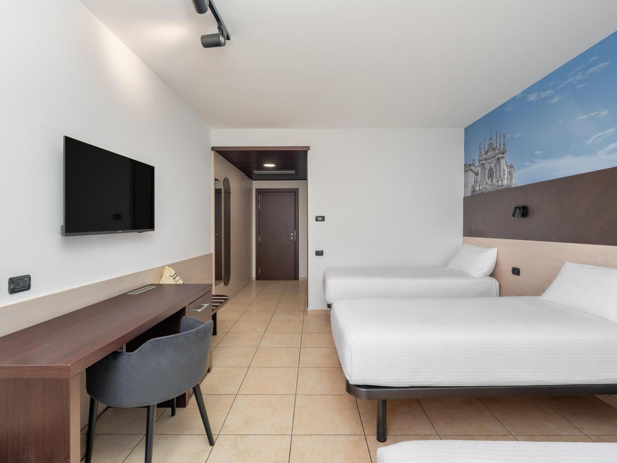 Triple Room