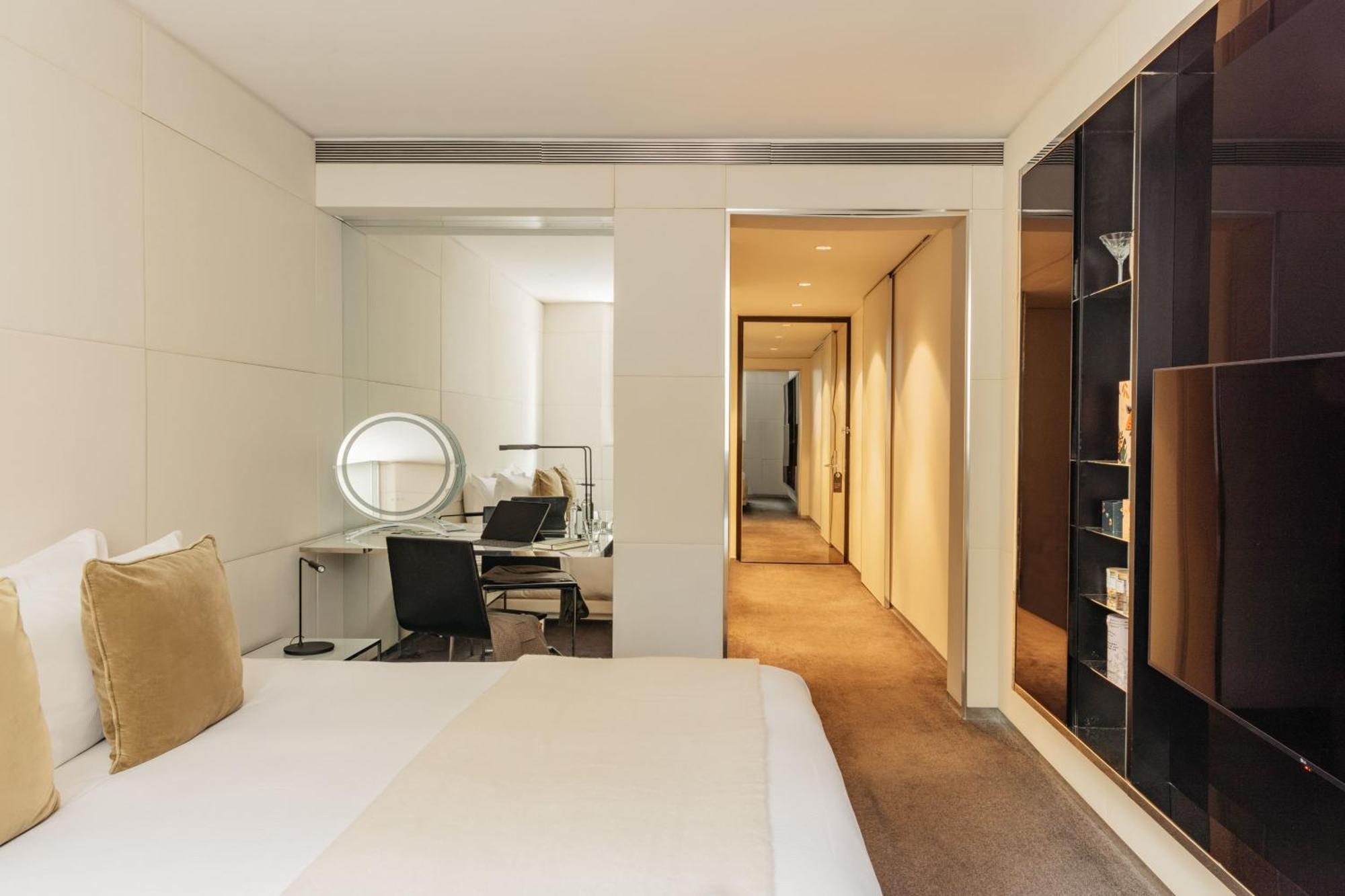 Chambre Lit King-size Deluxe, vue sur la ville Always ME