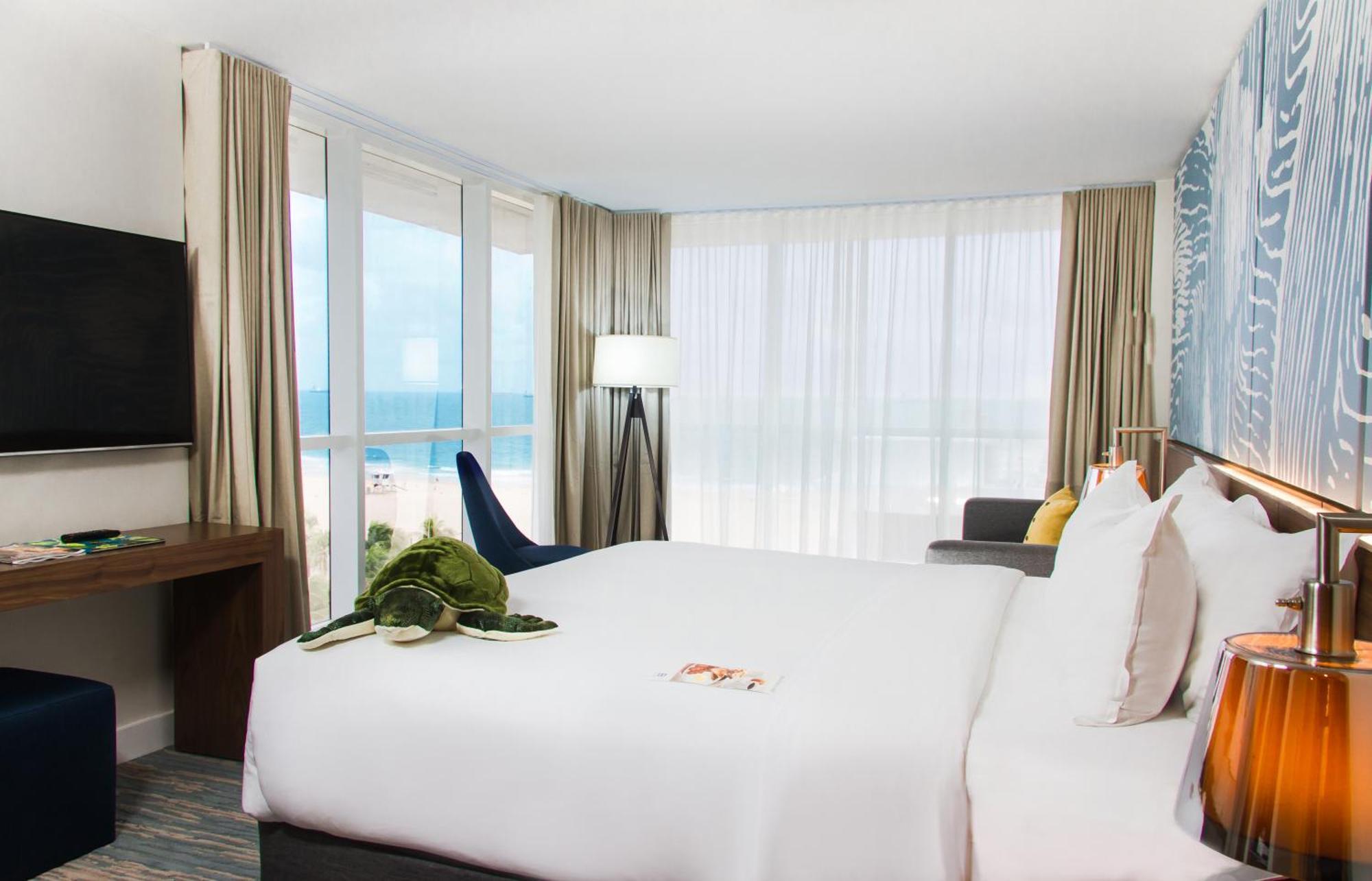 Ocean View Junior Suite with King bed and Queen Sofa Bed,378222211:JPEG