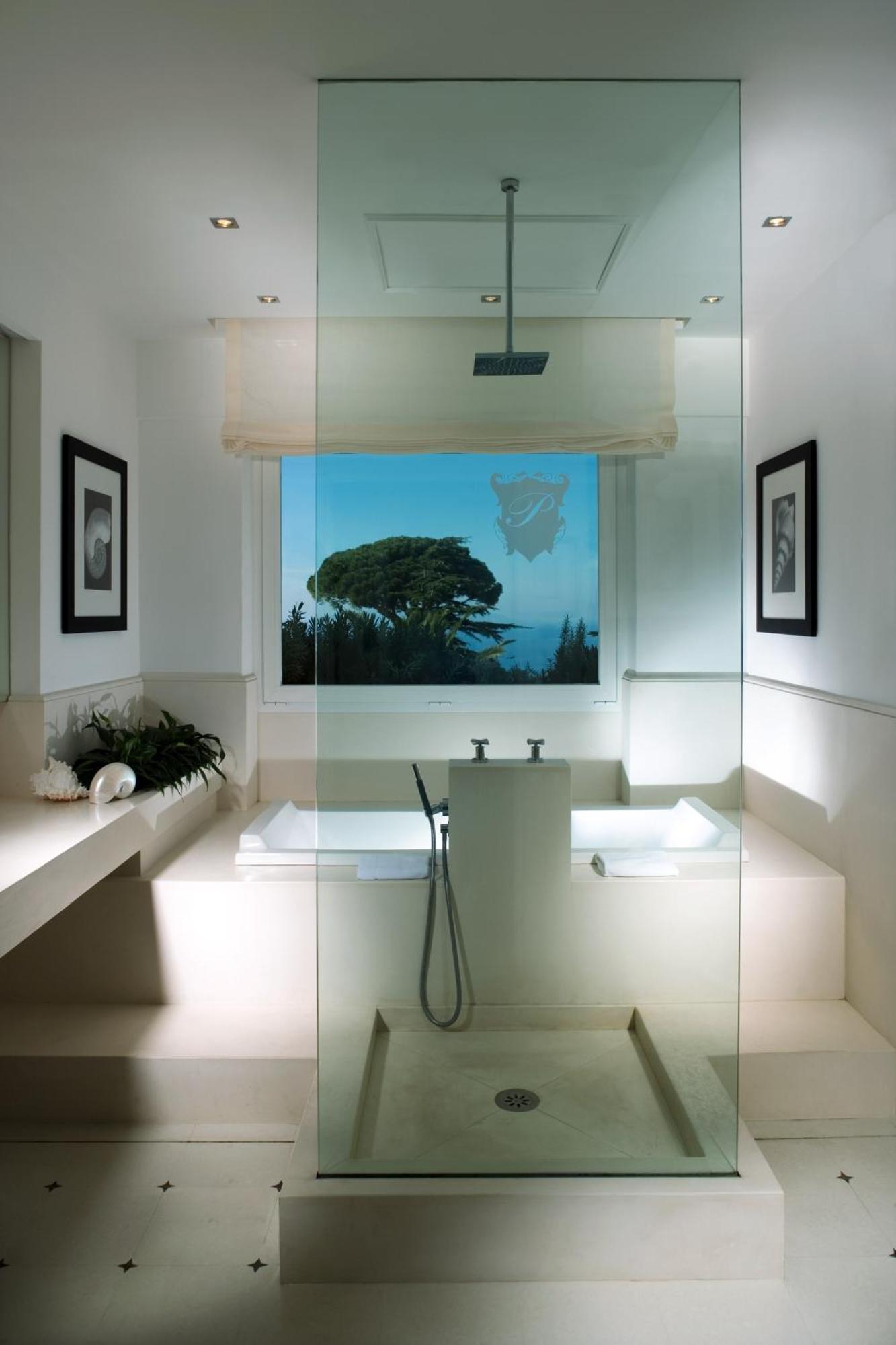Art Suite Sea Side