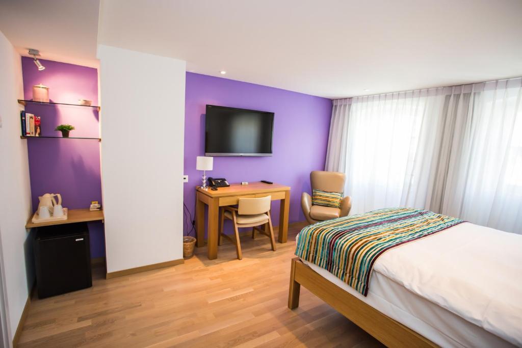 Deluxe Double Room with Garden View