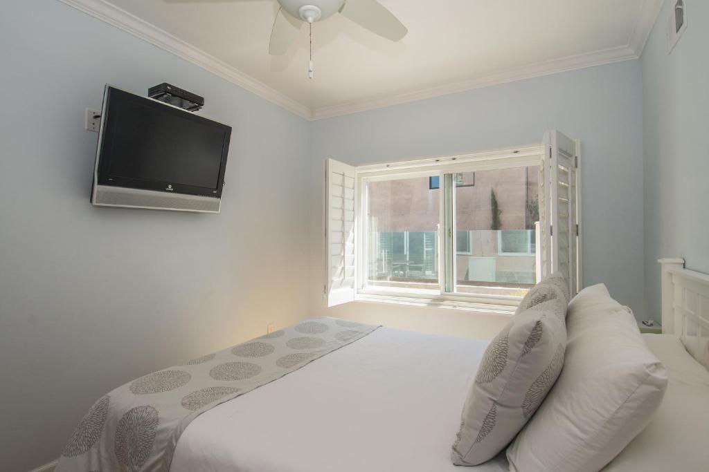 One-Bedroom Suite,152903356:JPEG