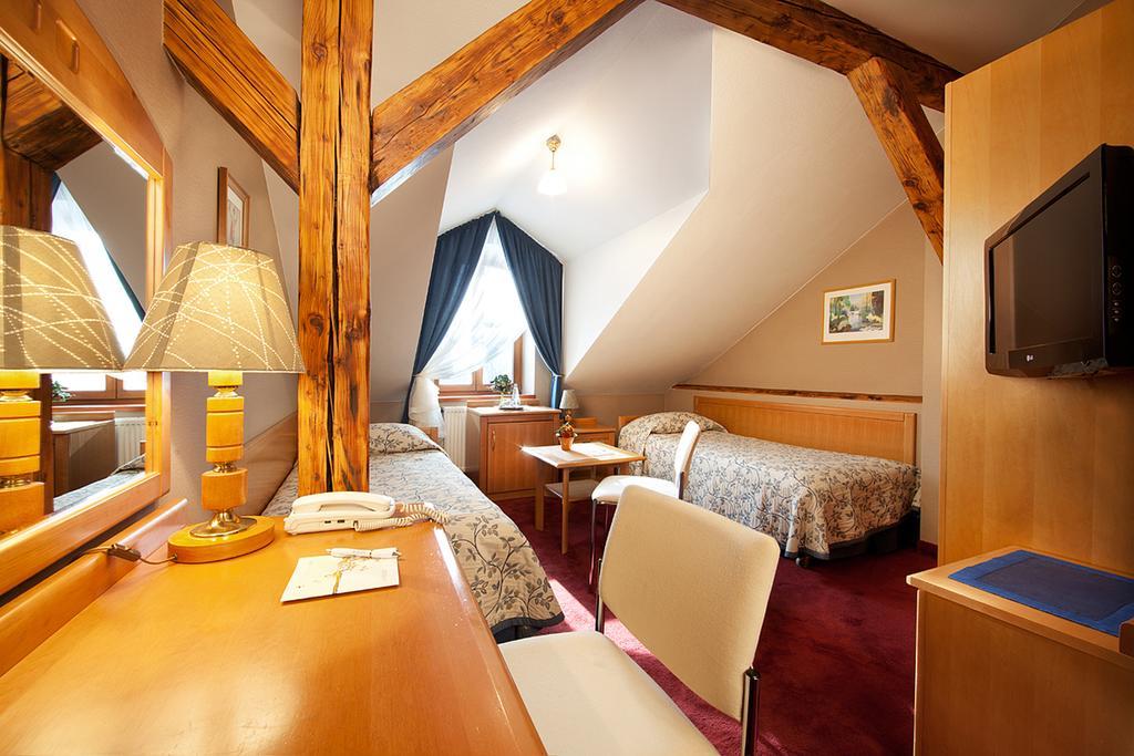 Standard Zweibettzimmer