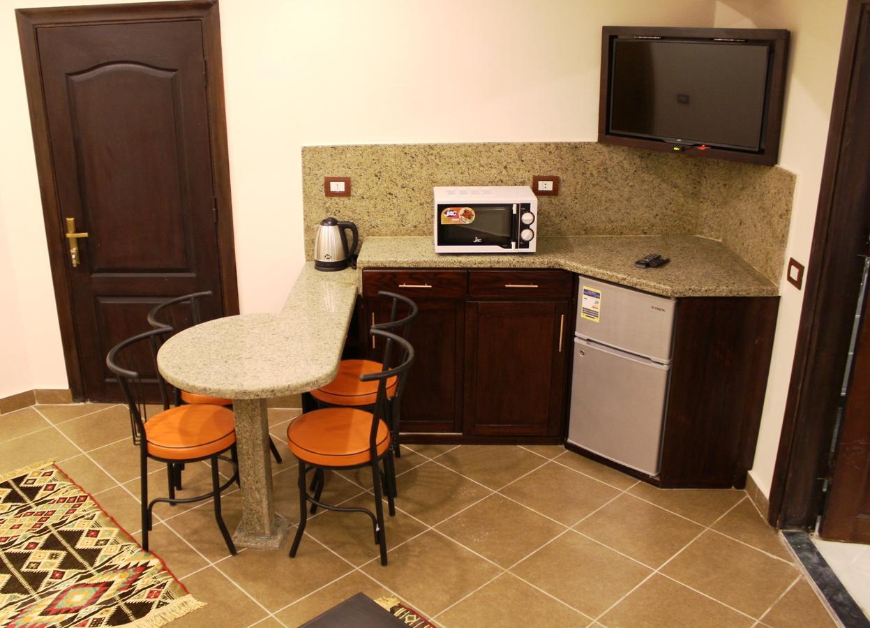Suite,511516452:JPEG