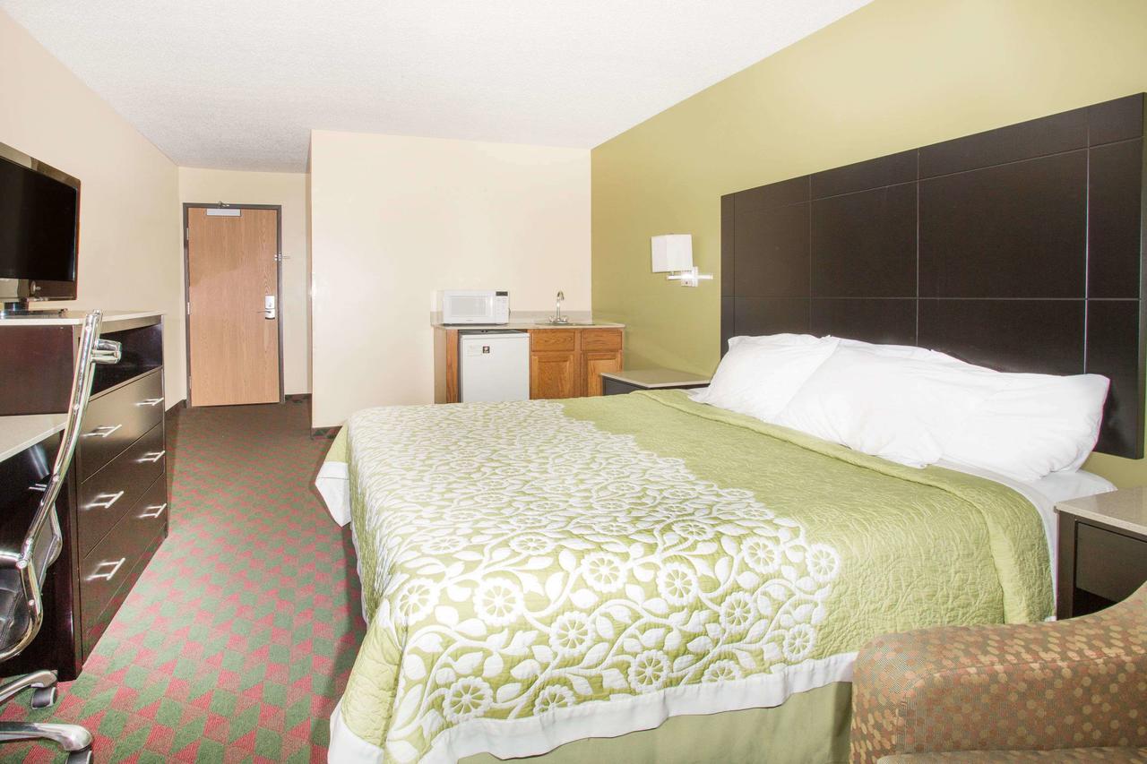 Queen Room - Disability Access/Non-Smoking,683329596:JPEG