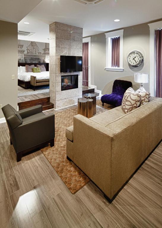 Junior Suite with Queen Bed - Non Smoking,707997076:JPEG