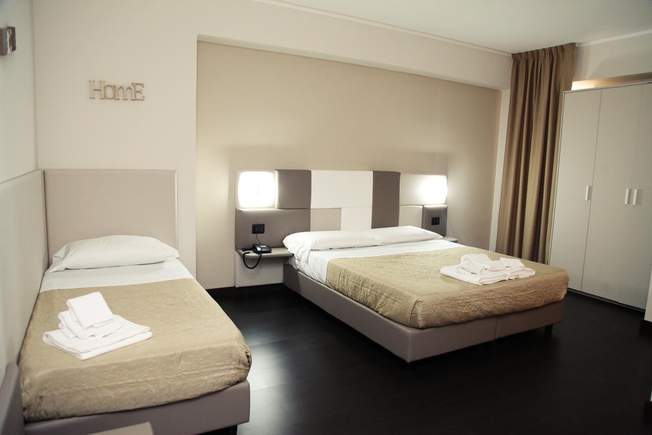 Triple Room,1216440706:JPEG
