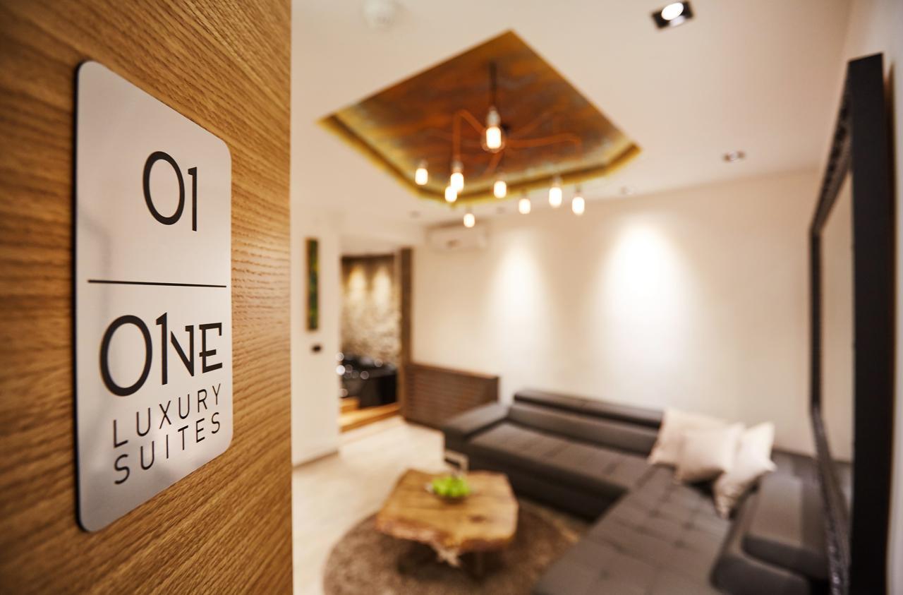 One-Bedroom Apartment with Hydro-massage Bathtub,779869128:JPEG