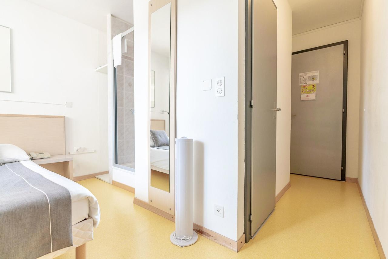 Economy Single Room,685126137:JPEG