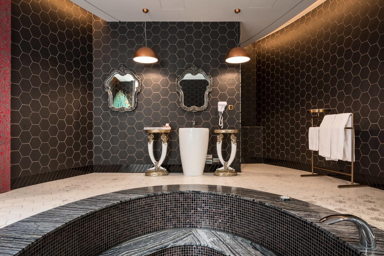 Deluxe Double Room with Spa Bath