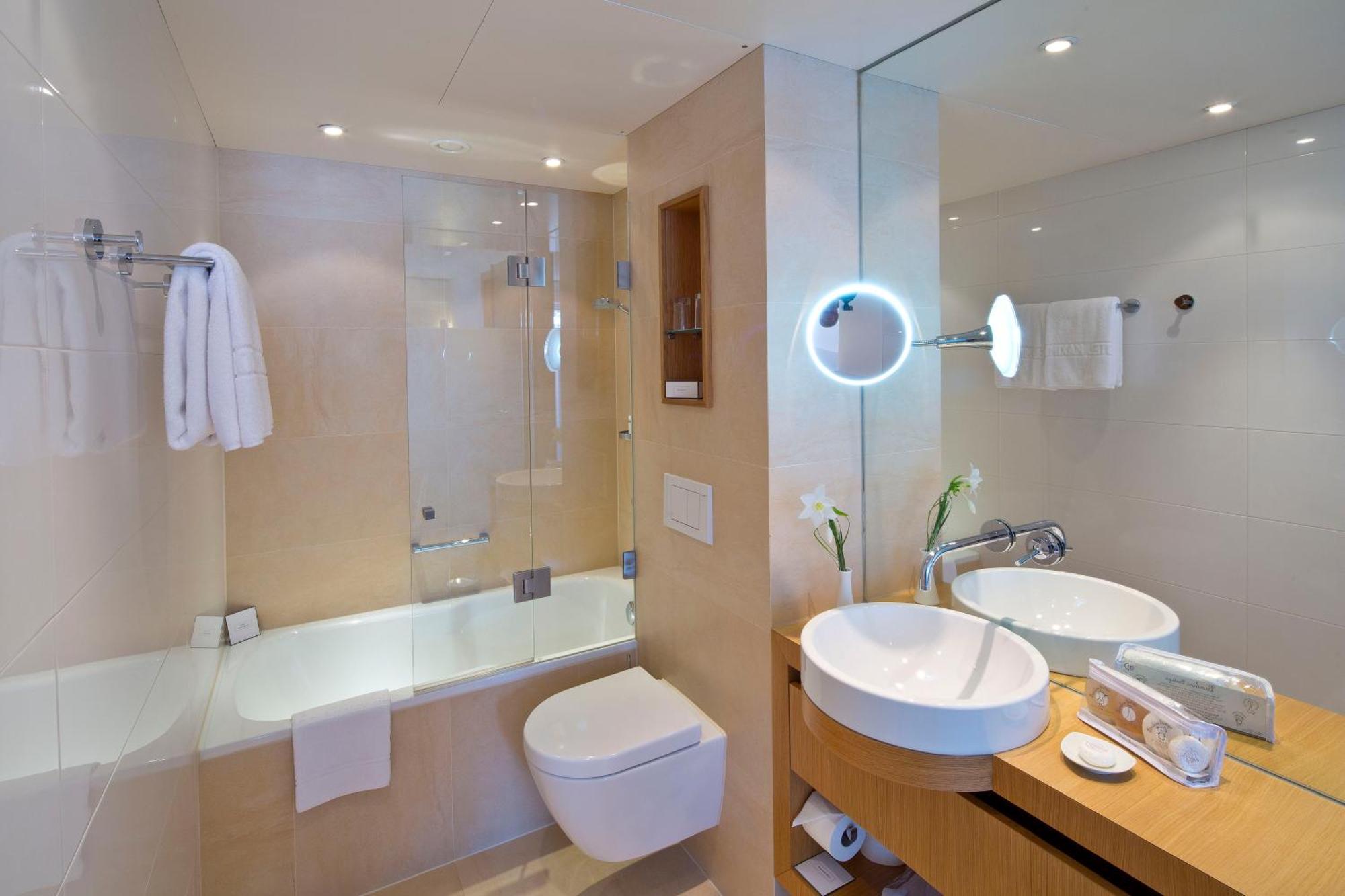 Double or Twin Room with Air Conditioning,1216875433:JPEG
