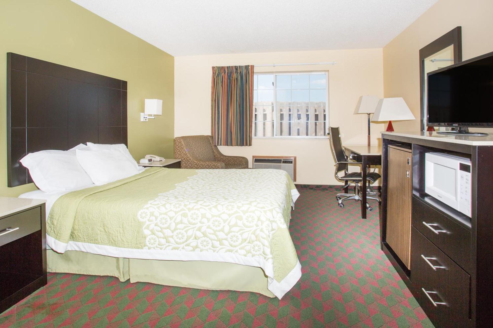 Studio Suite with Two Queen Beds - Non-Smoking,683329800:JPEG