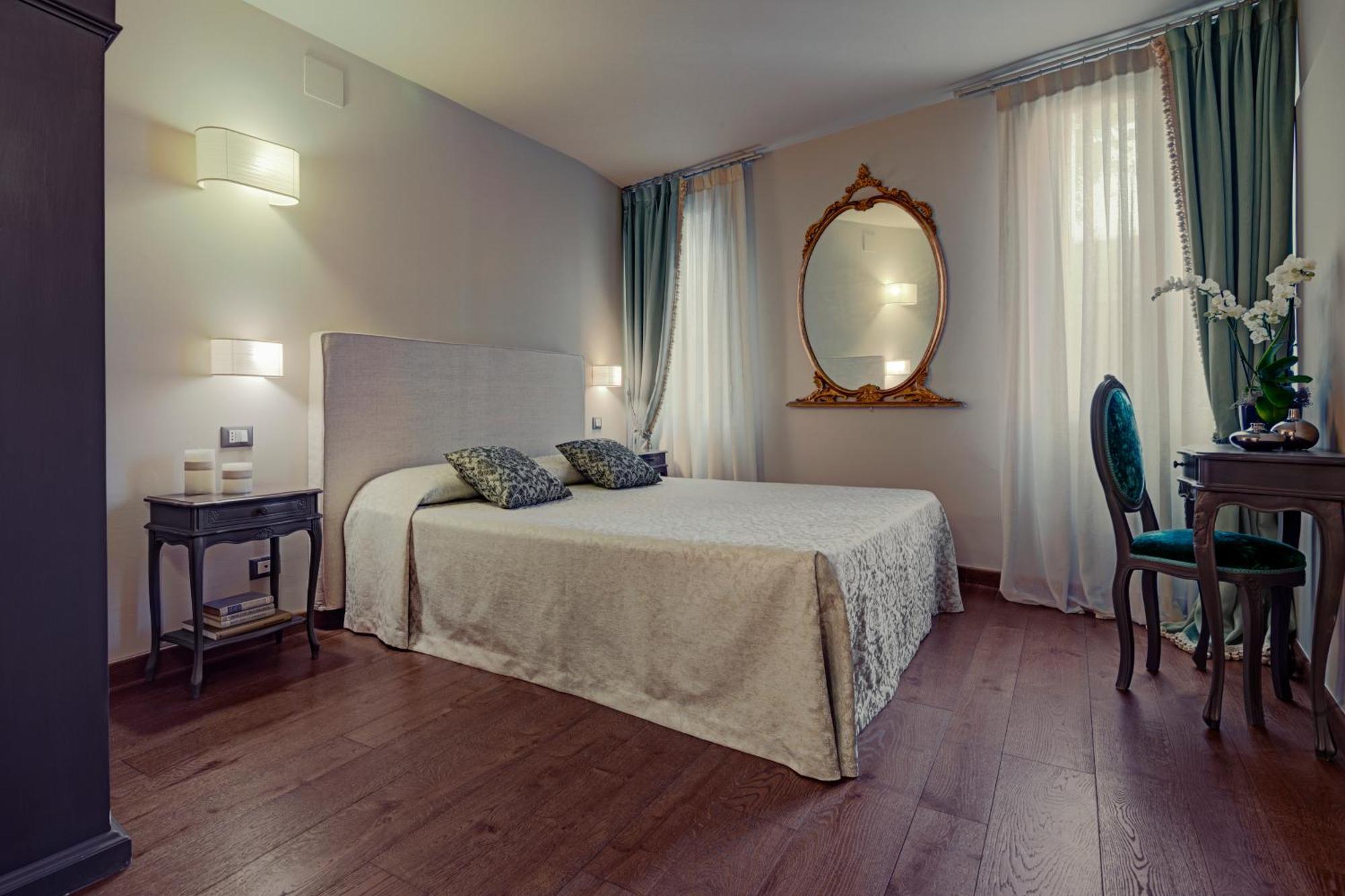 Comfort Double or Twin Room