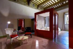 Suite Design with Bath